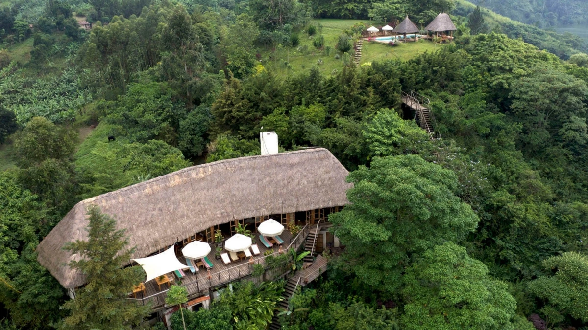 Papaya Lake Lodge